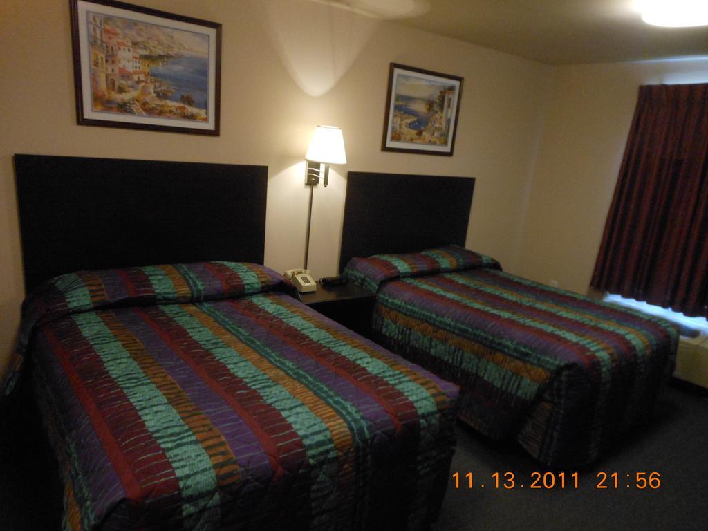 Intown Suites Extended Stay Select Hampton Va Habitación foto
